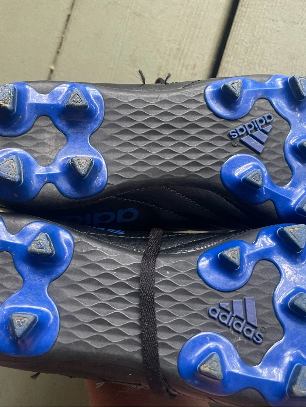 adidas kids Black and Blue Soccer Cleats size 4